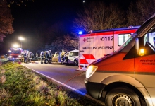 Drei Verletzte bei Frontalzusammenstoß auf der B8