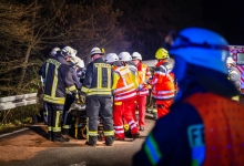 Drei Verletzte bei Frontalzusammenstoß auf der B8
