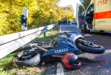 20171015-122258_Motorradunfall-B8-Esch_sst